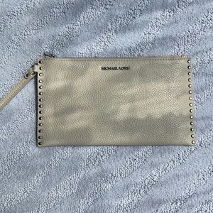 Brand New Michael Kors Large Wristlet